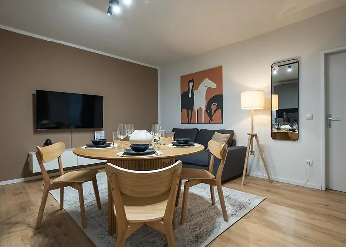 2-Room Apartment With A Terrace And Queen-Size Bed