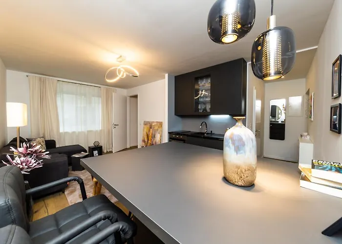 Flaka'S Apartment