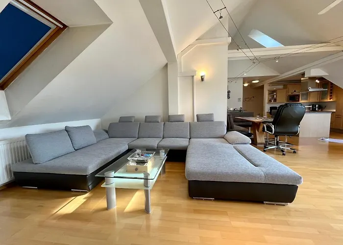 Atemberaubendes Loft Mit Pool