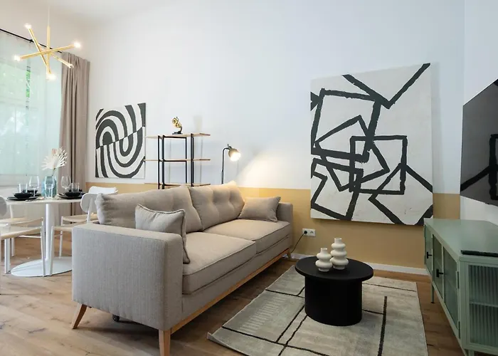 Contemporary 1-Bed Apartment With Balcony In The Heart Of Vienna