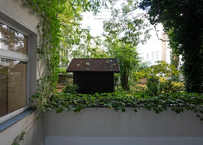 Stylish Central 1-Bedroom Apartment With A Terrace