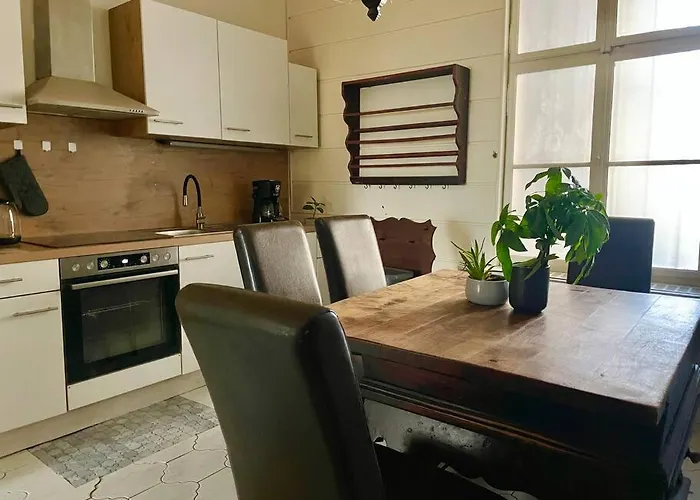 110M2 Stylish 4 Bedroom Apartment