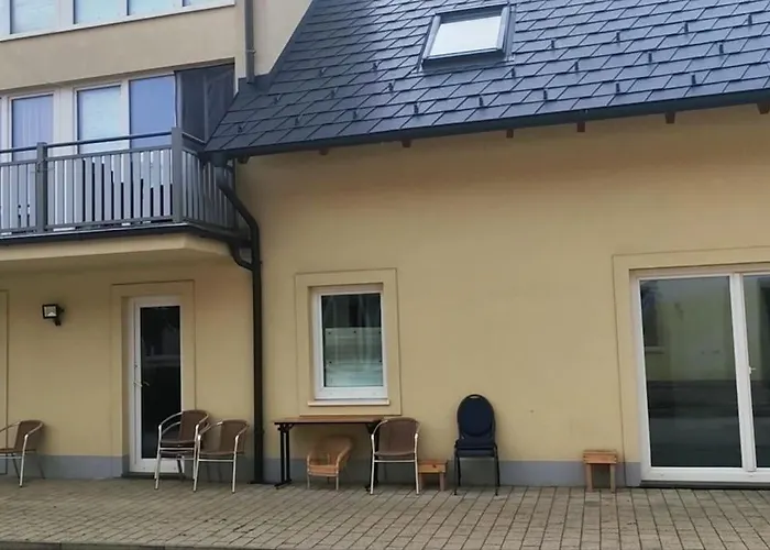 Ferienwohnung Mit Garten