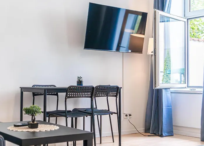 Beautiful 1Br Apartment In Central Meidling