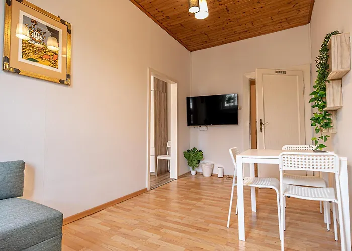 Cozy 1Br & Living Room Near Wiener Stadthalle