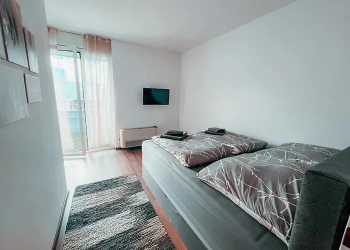 Vienna Shopping Center 3 Apartment