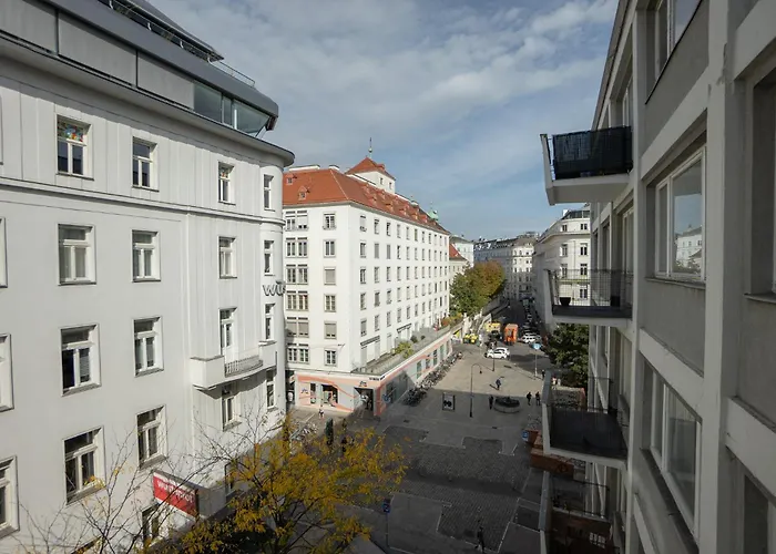 Charming Apartment With Balcony, Close To Stephansdom Cathedral