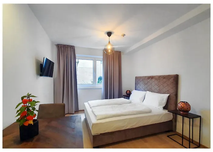 Easy-Flat Hyrtlgasse - Comfortable Value Apartments