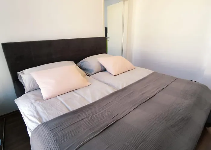 pretty apartment next to metro station