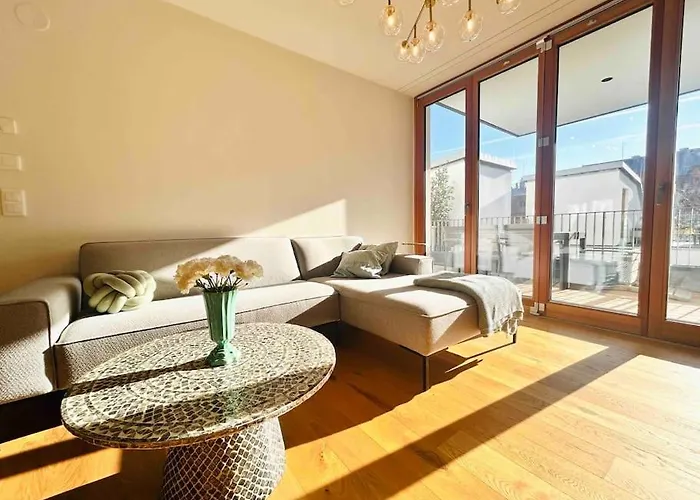 Hello Sunshine: Feel Good In Our Flat With Balcony