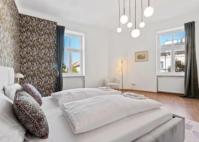 Schoenbrunn City Apartment Is Calling - By 4Ty3 Apartments