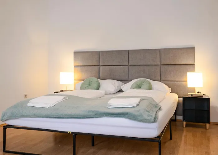 Amazing 2Br Shared Apt Only 7 Min To Wiener Stadthalle