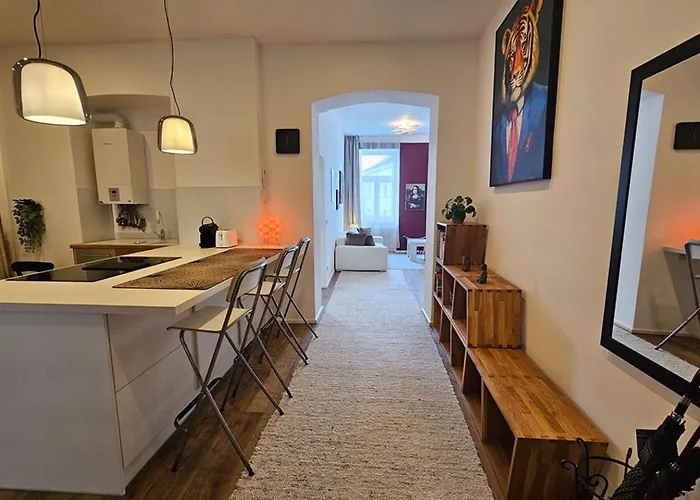 Vienna Palm Apartments