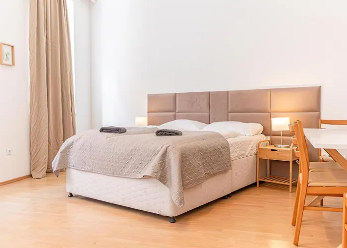 Cozy 3-Bedroom Apartment in Central Vienna