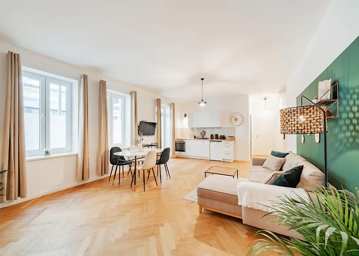 The 15'S Apartments