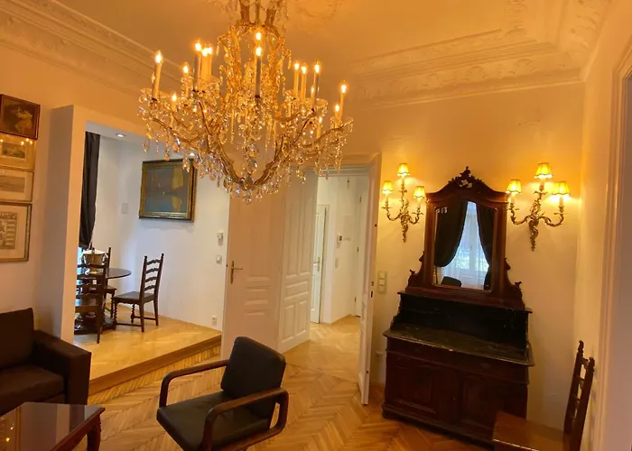 7Th Heaven Vienna Center Apartments