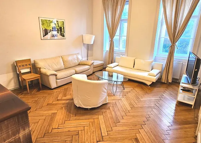 Sobieski Sigmund Freud Apartment