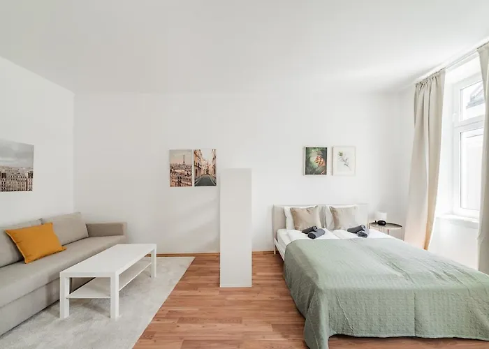 Central Studio Apartment