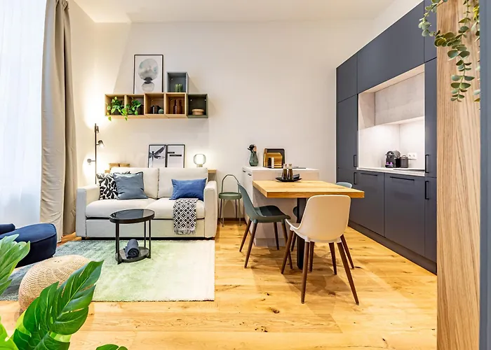 Superior Design Apartment By Jr City Apartments