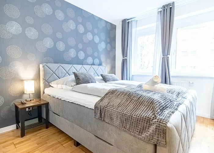 9-Min To City Center, Comfy 1Br,1Lr W Balcony