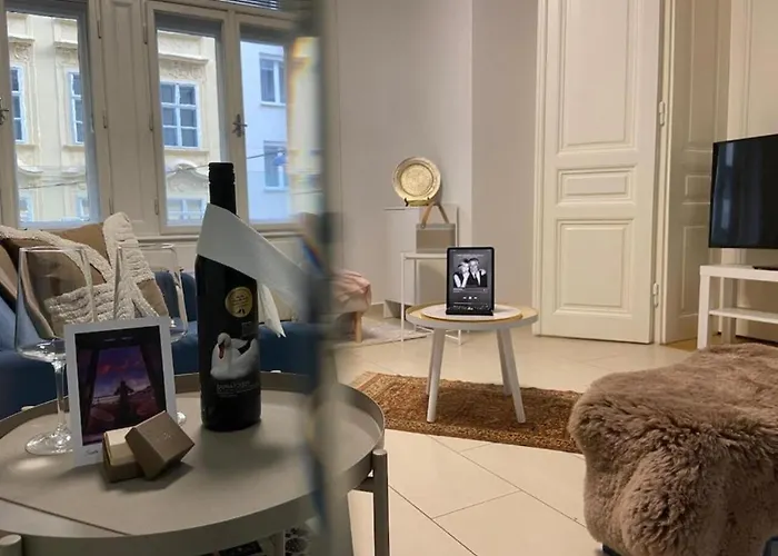Luxury Serviced 3-Bedroom Flat In Vienna'S 1St District