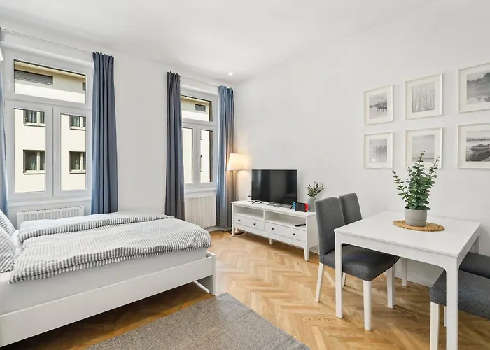 Bright&Quiet Apartments, Just 10 Minutes to U4, U6&Schönbrunn Palace