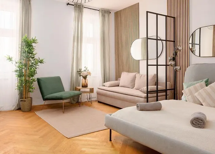 16 Guests I 4Br I Near Danube I 5 Min To U1