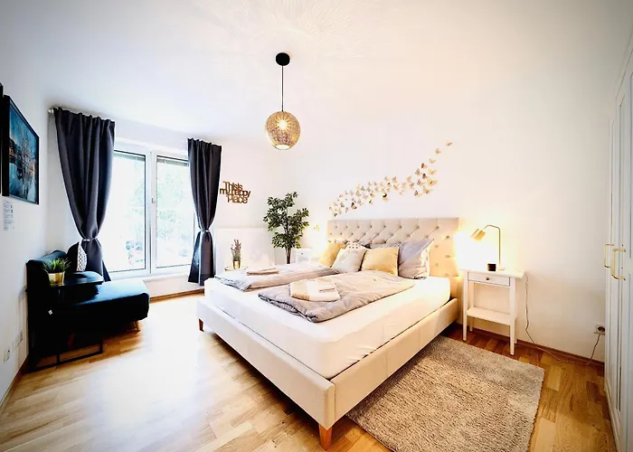 Golden Space Close To Schoenbrunn By Jr City Apartments
