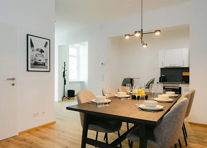 Comfy 3Br Perfect For 4-6 Metro Free Parking