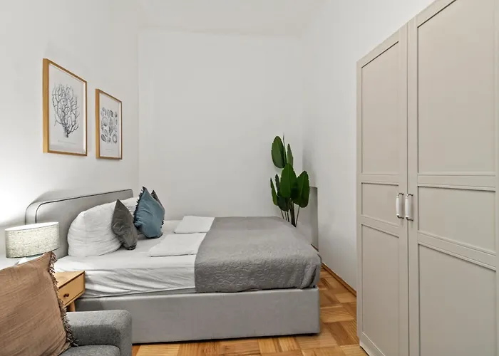 Close To Augarten, 5 Min Walk To U4 Friedensbruecke