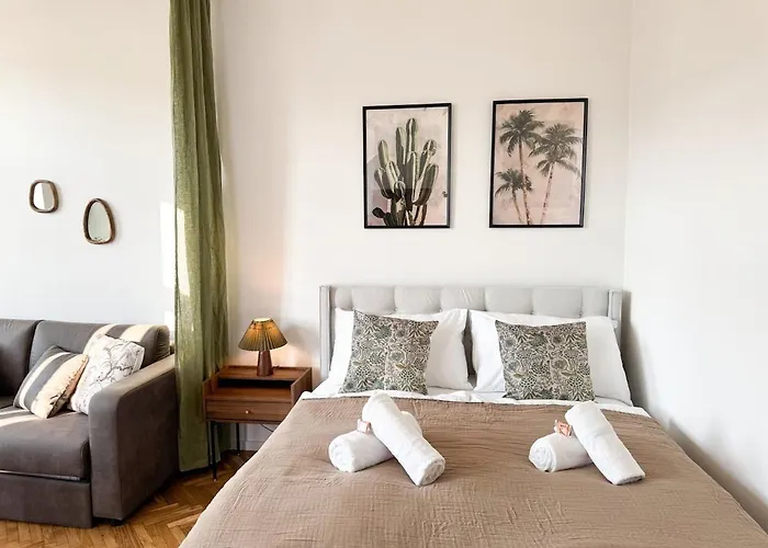 Modern Viennese 1Br Apartment
