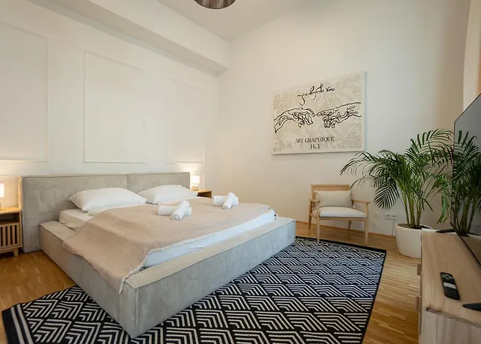 Posh 107 M2 3Br Flat In The City Center Of Vienna