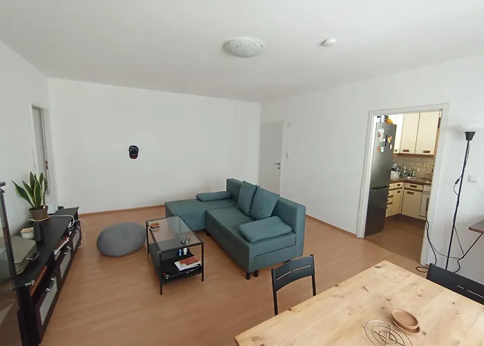 Spacious 1 Modern 2 Bedroom Apartment - Central Vienna - 20Min Walk To Parliament - 5Night Min
