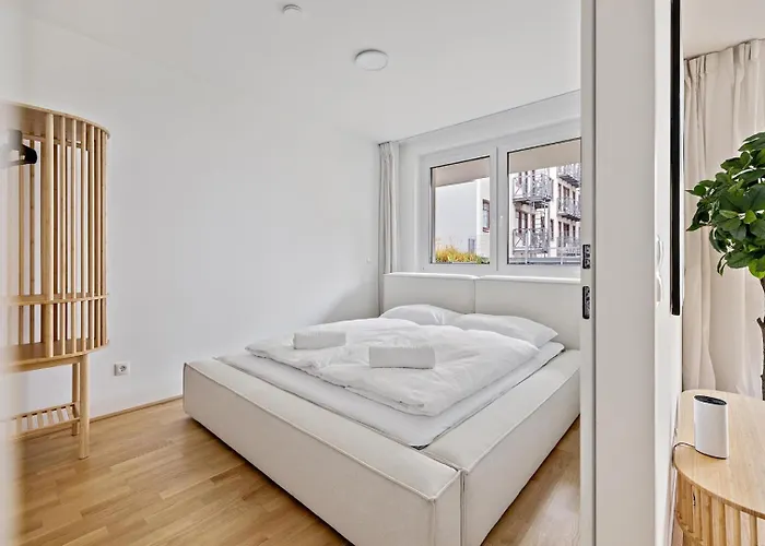 Hirsch Apartments