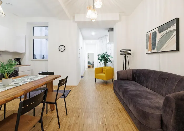 86 Sqm With Private Courtyard - 3 Bedrooms