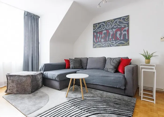 #Livelikealocal Nestroyplatz Apartment Near Center