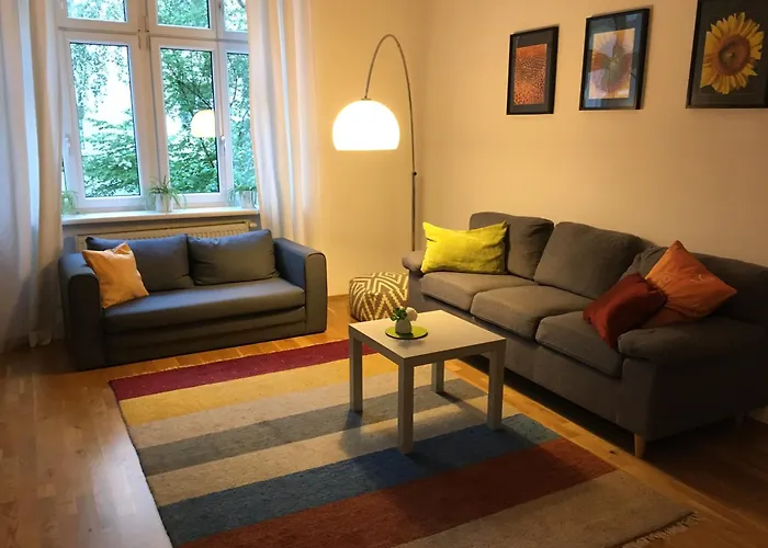 Gemuetliche Ruhige Altbauwohnung Naehe Hauptbahnhof Und City