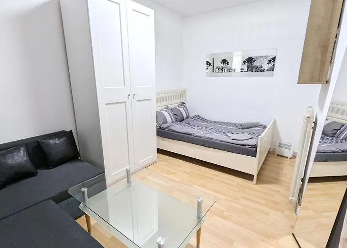Cozy Rooms In Stadthalle Area Hb