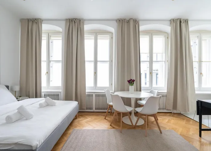 Historic Heart Apartment Vienna