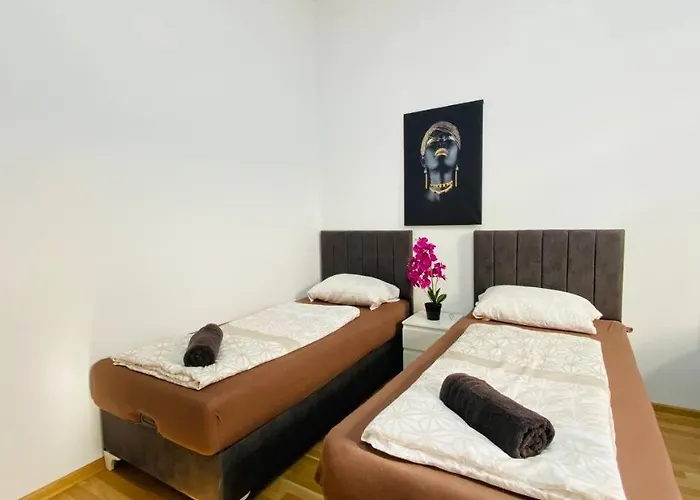 Family Apartment Near Schoenbrunn Palace Hl3