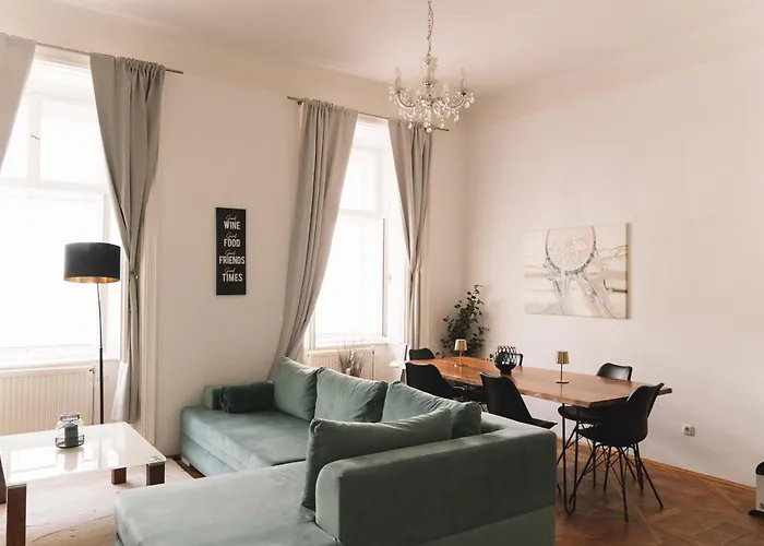 Vienna City Landstrasse Retreat - Stylish & Spacious 2 Bd For 8 Guests