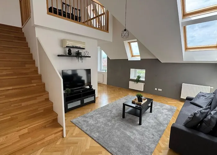 100Qm, Balcony, Near Center, Schoenbrunn, Attic - Axara Housing Osw 1 32