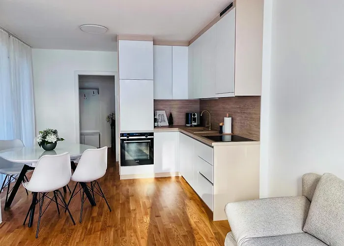 Momentic Apartments