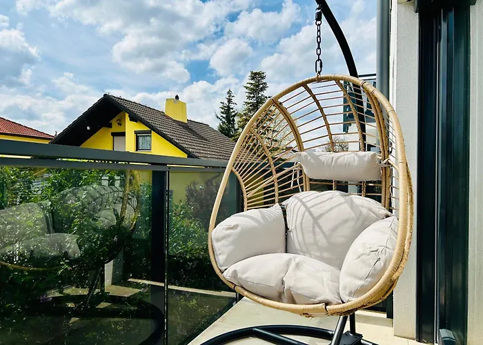 Modern Apartment With Free Parking