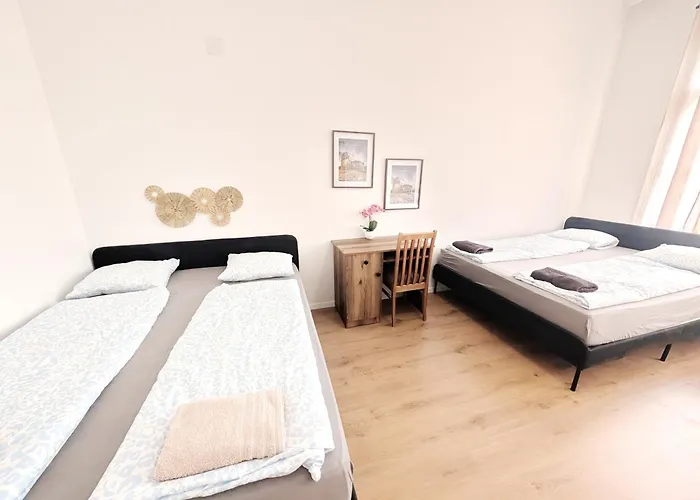 Lovely Apartment - 15 Min From Airport & City Center, 5 Min From Vienna Main-Bus Station Ez10A