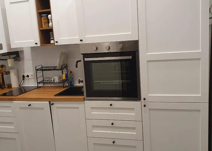 Cozy Vienna City Apartment Near Central Station