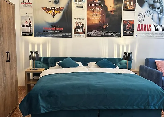 Postersapt2-Cozy Cinema Vibes