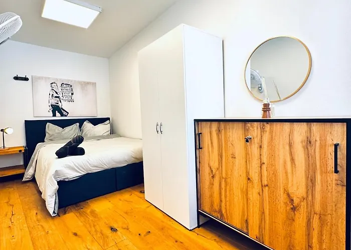 Comfortable 5Br Apartment Near Kaufpark Alterlaa
