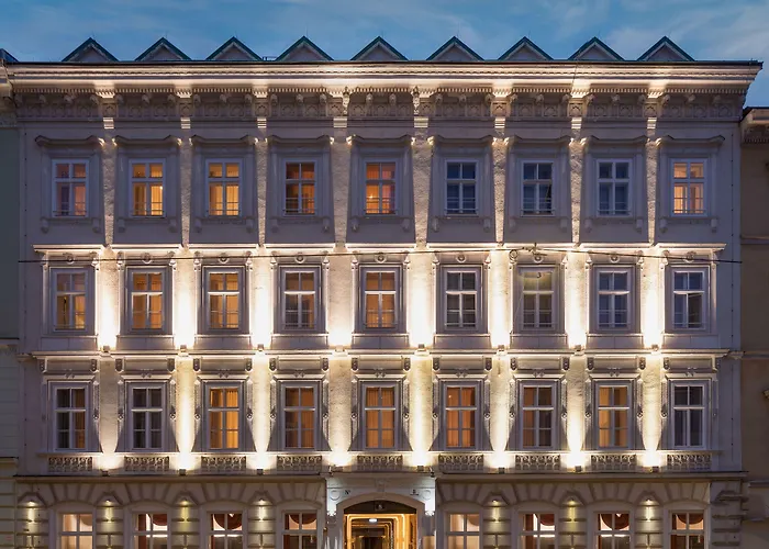 The Levante Rathaus Apartments