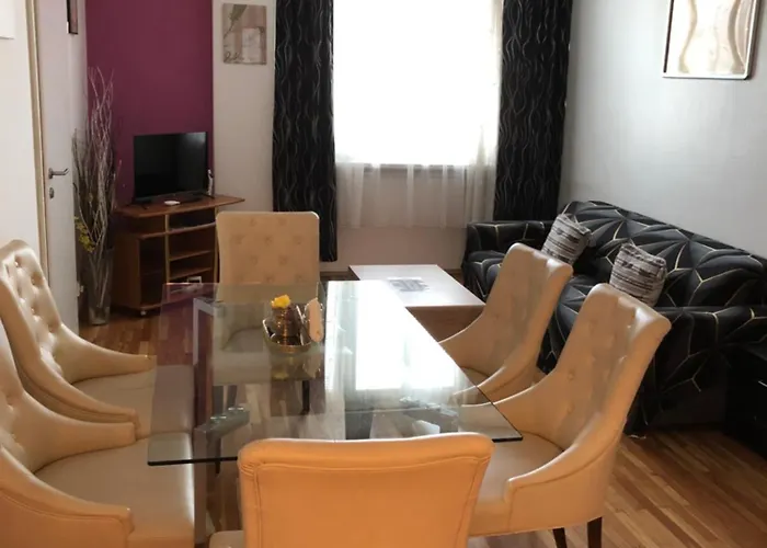 Apartment Domino